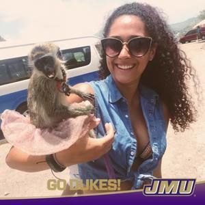 Meet your Posher, Bella